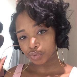 Meet your Posher, Britany